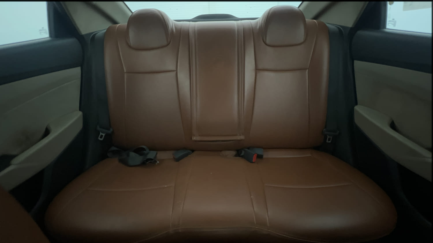 Used 2018 Hyundai Verna SX 1.6 VTVT Petrol Manual interior REAR SEAT CONDITION VIEW