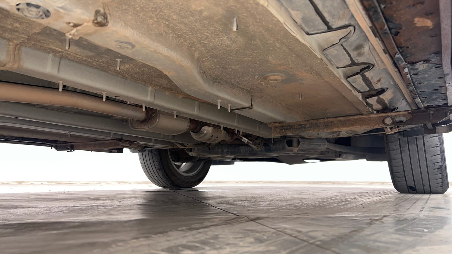 Used 2023 Hyundai Creta SX 1.5 Petrol Petrol Manual extra REAR RIGHT UNDERBODY VIEW