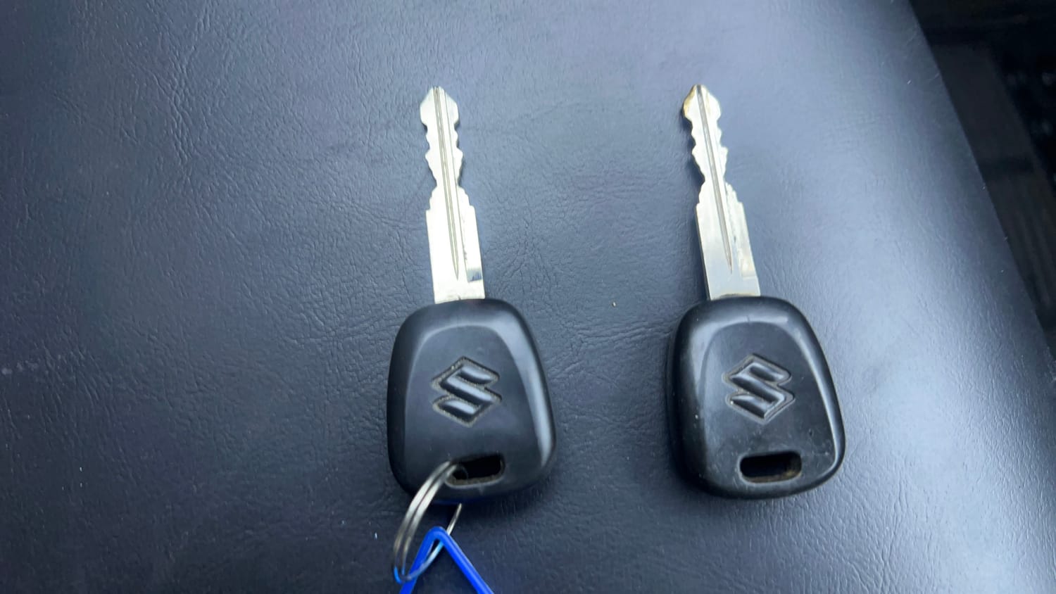 Used 2017 Maruti Suzuki Baleno Sigma 1.2 Petrol Manual extra CAR KEY VIEW