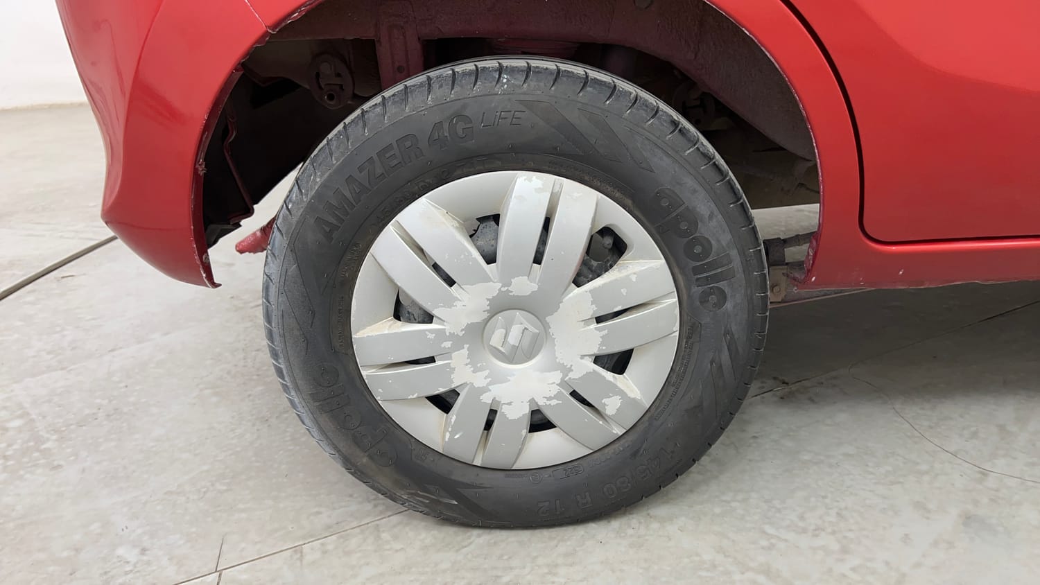 Used 2016 Maruti Suzuki Alto 800 Vxi Petrol Manual tyres RIGHT REAR TYRE RIM VIEW