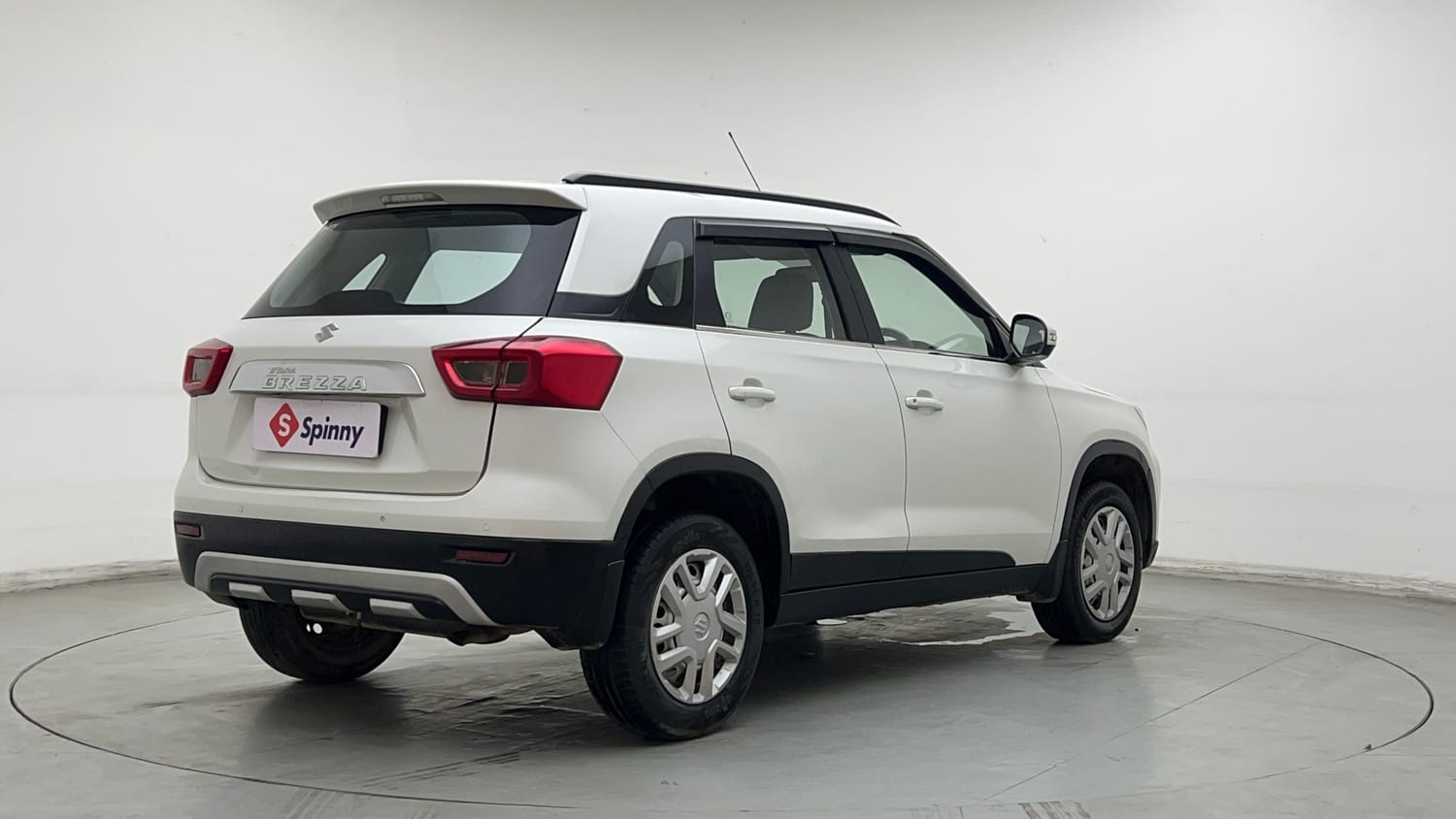 Used 2021 maruti-suzuki Vitara Brezza LXi Petrol Manual exterior RIGHT REAR CORNER VIEW