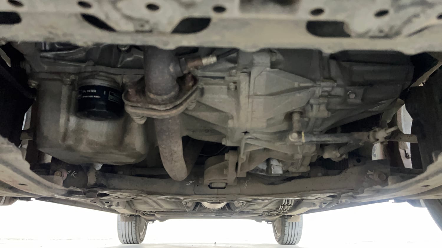 Used 2017 Maruti Suzuki Baleno Alpha 1.2 Petrol Manual extra FRONT LEFT UNDERBODY VIEW