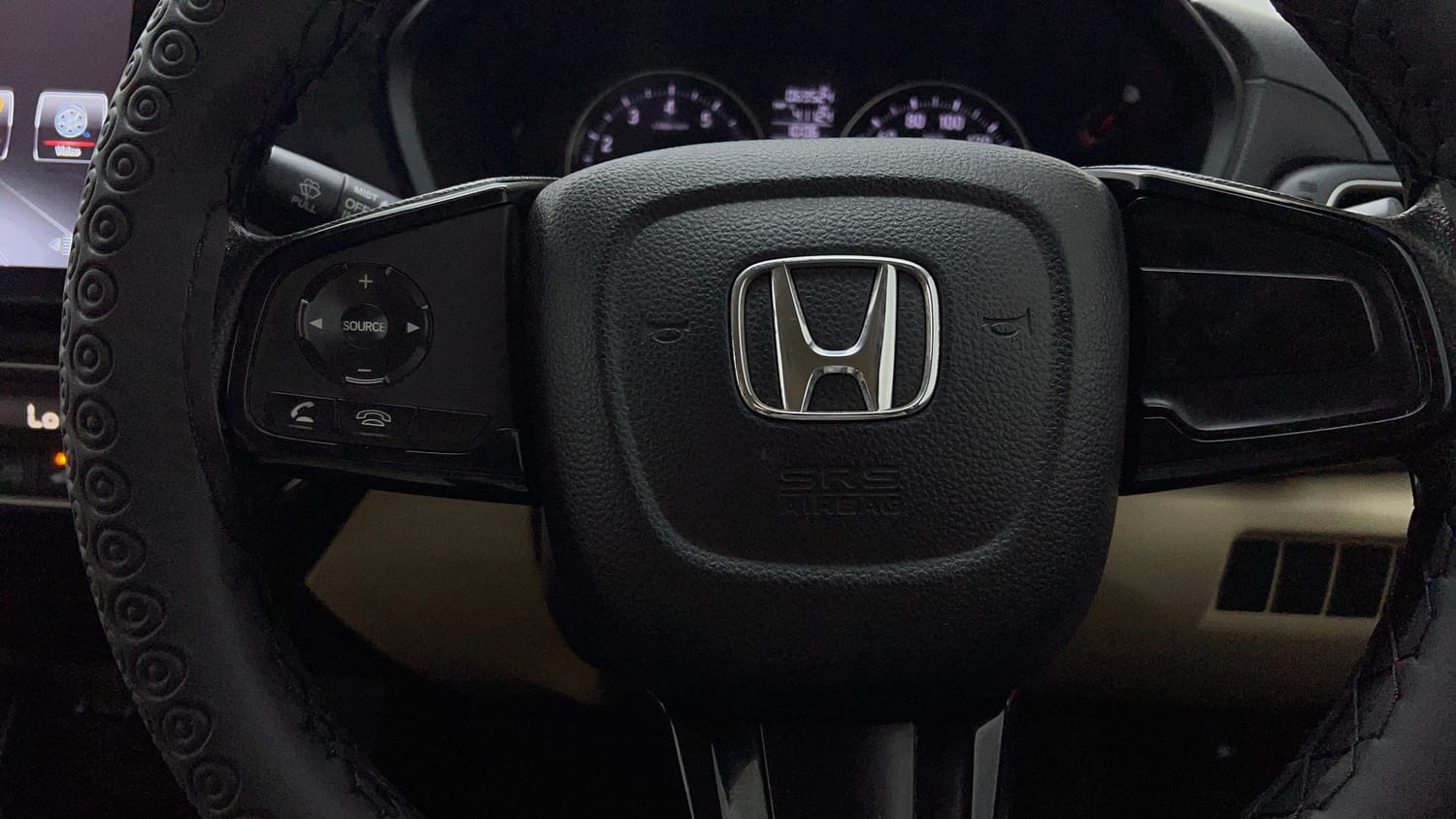 Used 2019 Honda Amaze 1.2 V CVT Petrol Petrol Automatic top_features Airbags