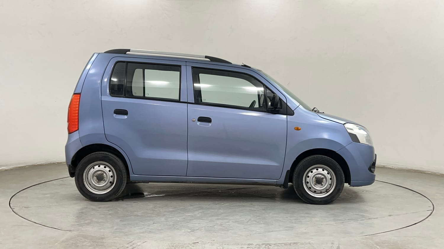 Used 2012 Maruti Suzuki Wagon R LXi Petrol Manual exterior RIGHT SIDE VIEW