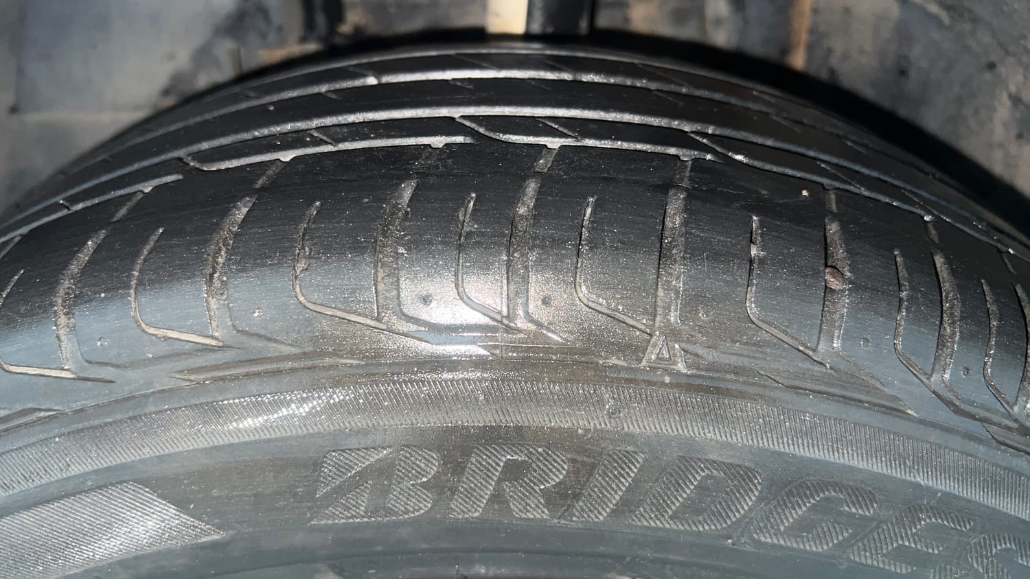 Used 2022 Tata Nexon XZA Plus (Premium) Diesel Diesel Automatic tyres LEFT FRONT TYRE TREAD VIEW