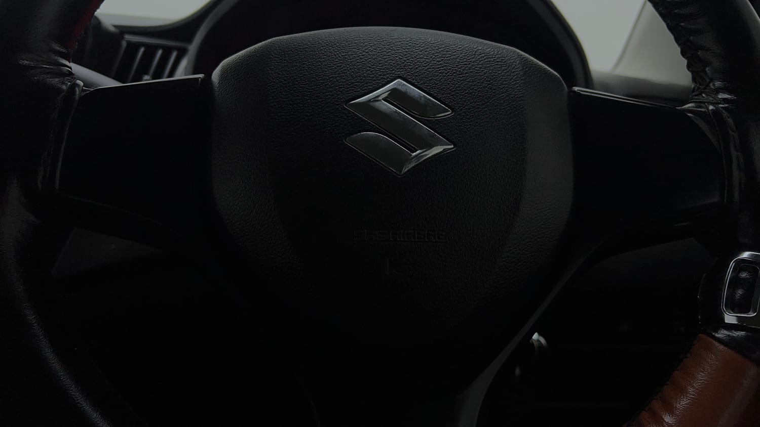 Used 2021 Maruti Suzuki Baleno Sigma Petrol Manual top_features Airbags