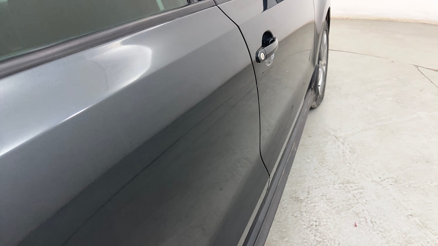 Used 2020 Volkswagen Polo Highline Plus 1.0L TSI Petrol Manual dents MINOR SCRATCH