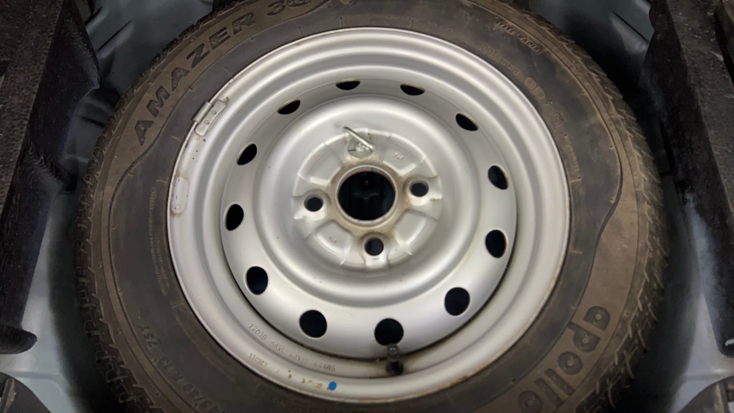 Used 2012 Maruti Suzuki Wagon R LXi Petrol Manual tyres SPARE TYRE VIEW