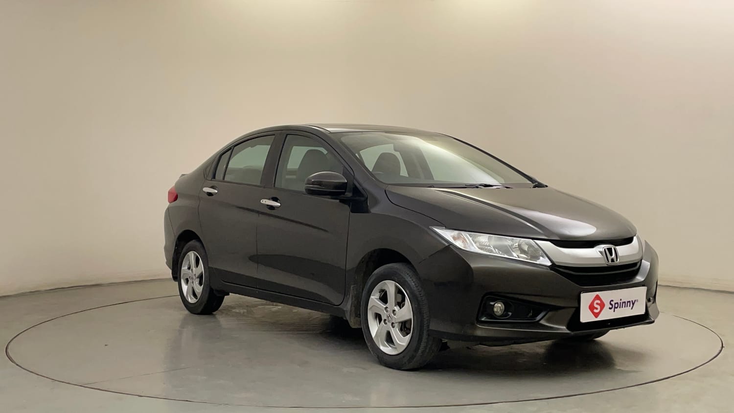 Used 2016 Honda City VX Petrol Manual exterior RIGHT FRONT CORNER VIEW