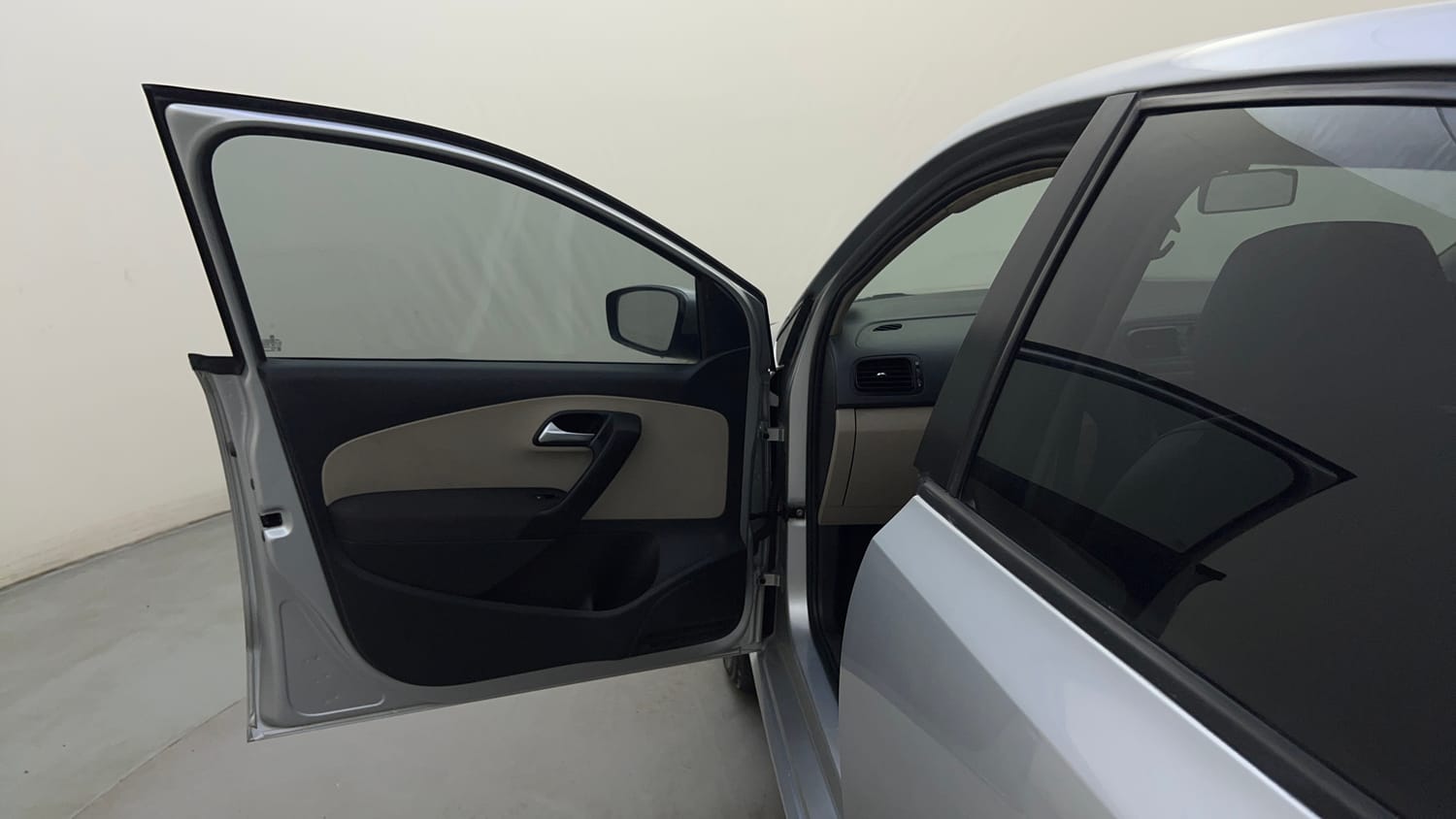 Used 2014 Volkswagen Polo Comfortline 1.2L (P) Petrol Manual interior LEFT FRONT DOOR OPEN VIEW