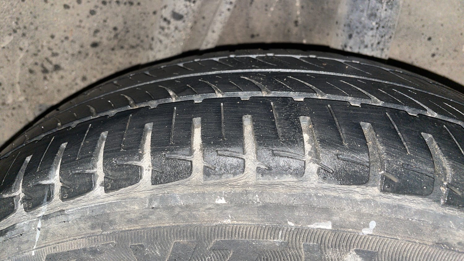 Used 2016 Honda City VX Petrol Manual tyres LEFT REAR TYRE TREAD VIEW