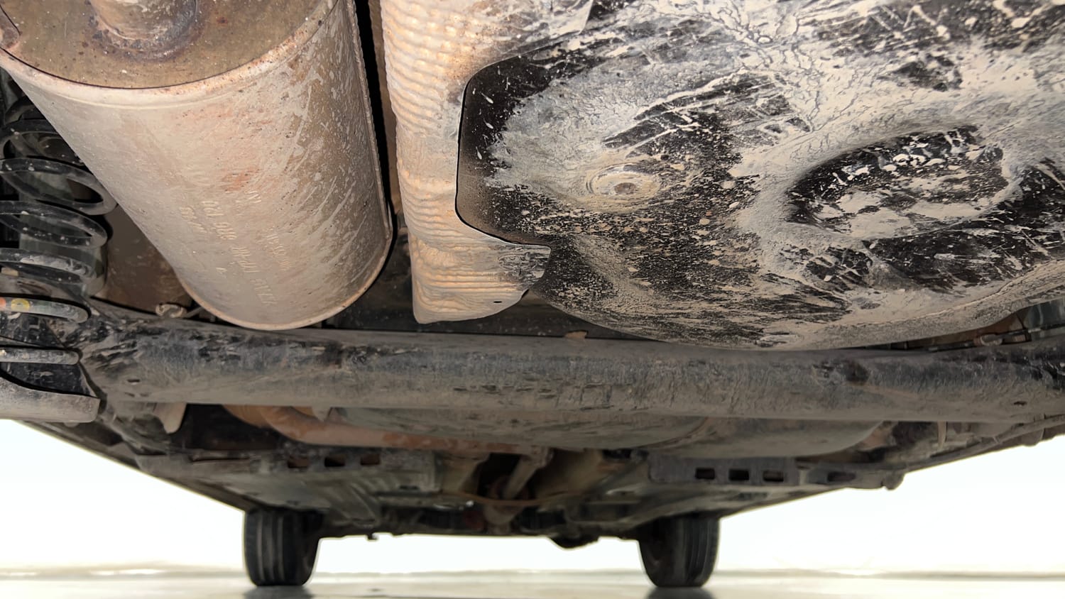 Used 2014 Volkswagen Polo Comfortline 1.2L (P) Petrol Manual extra REAR UNDERBODY VIEW (TAKEN FROM REAR)