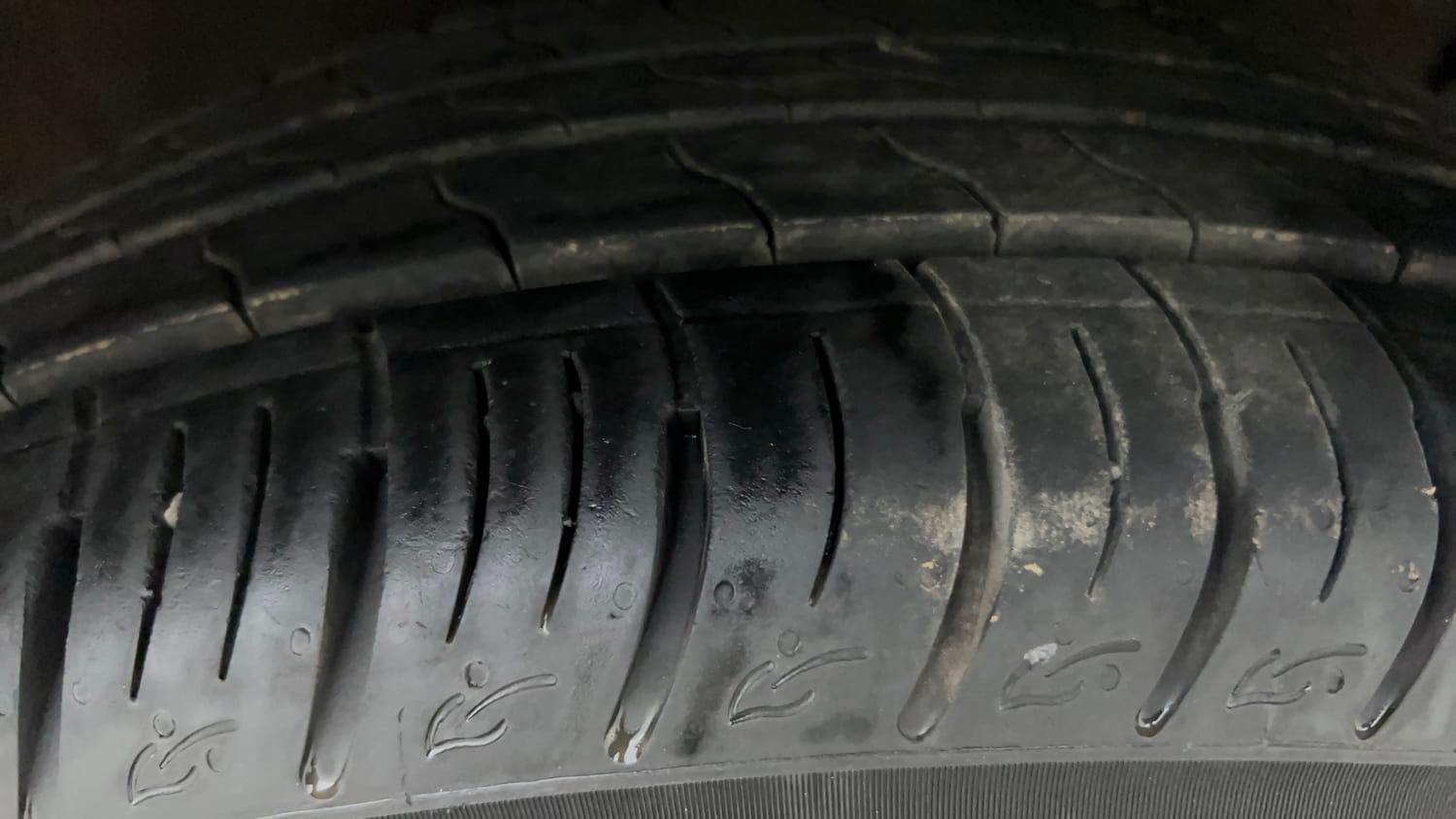 Used 2017 Hyundai Creta 1.6 SX Plus AT Petrol Petrol Automatic tyres RIGHT FRONT TYRE TREAD VIEW