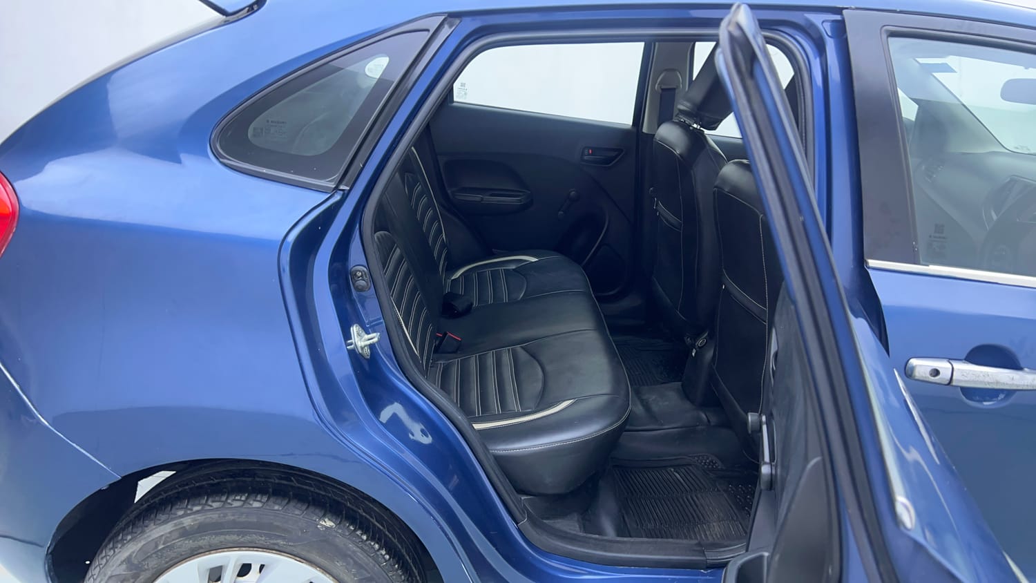 Used 2017 Maruti Suzuki Baleno Sigma 1.2 Petrol Manual interior RIGHT SIDE REAR DOOR CABIN VIEW