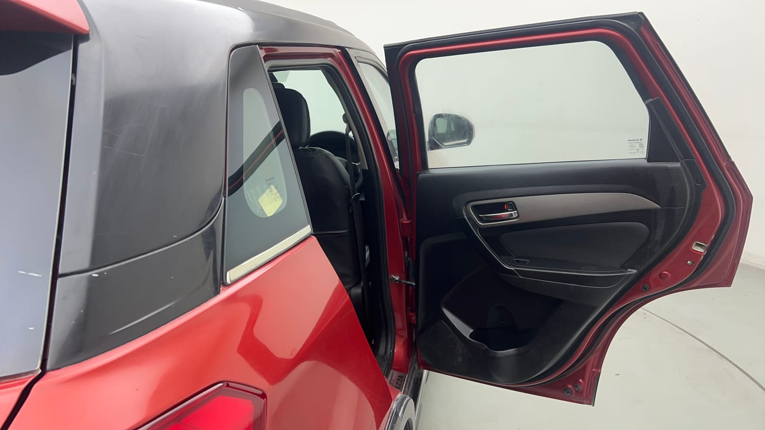 Used 2018 Maruti Suzuki Vitara Brezza [2016-2020] VDi Diesel Manual interior RIGHT REAR DOOR OPEN VIEW