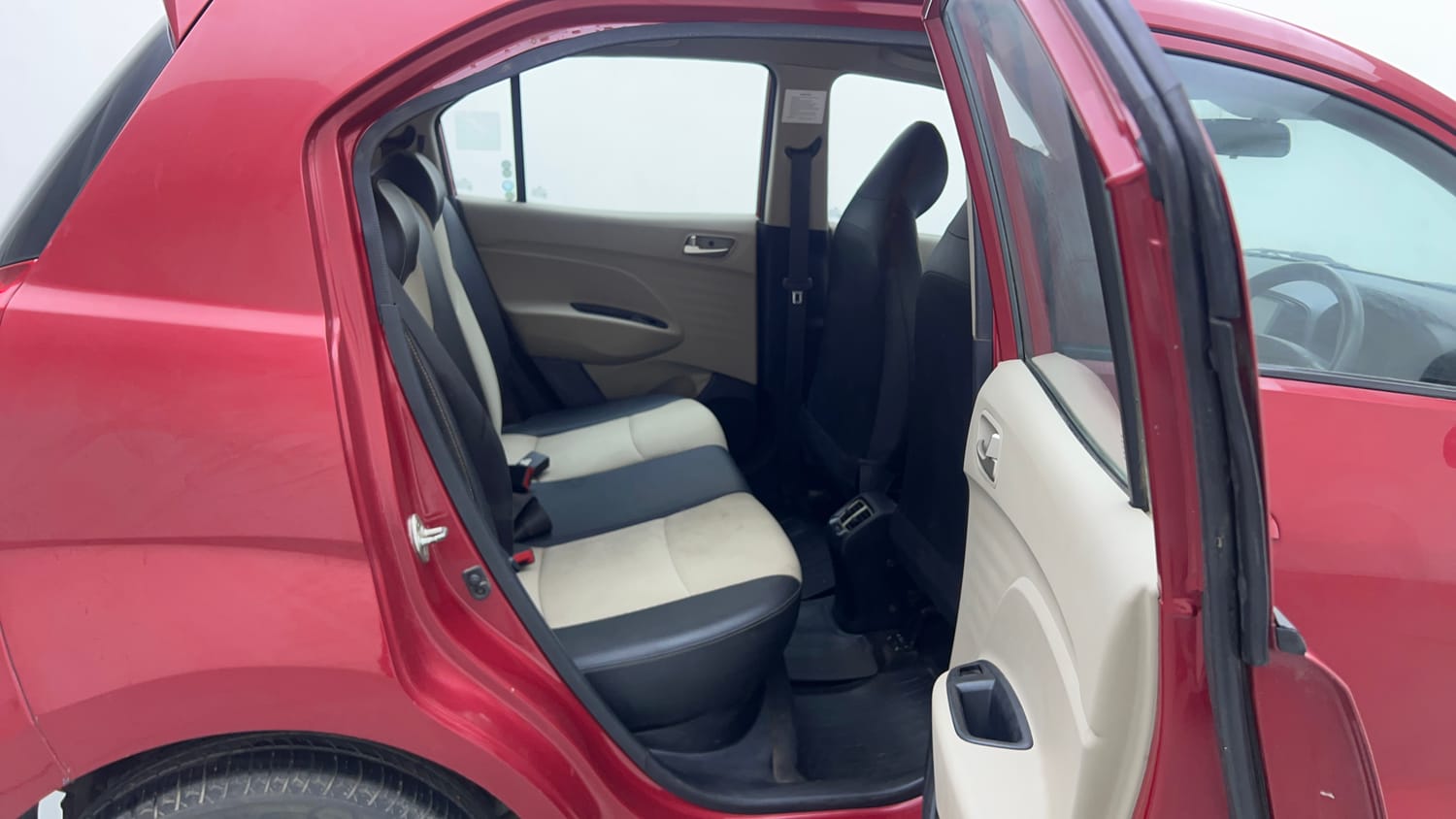 Used 2019 Hyundai Santro Sportz CNG Cng Manual interior RIGHT SIDE REAR DOOR CABIN VIEW