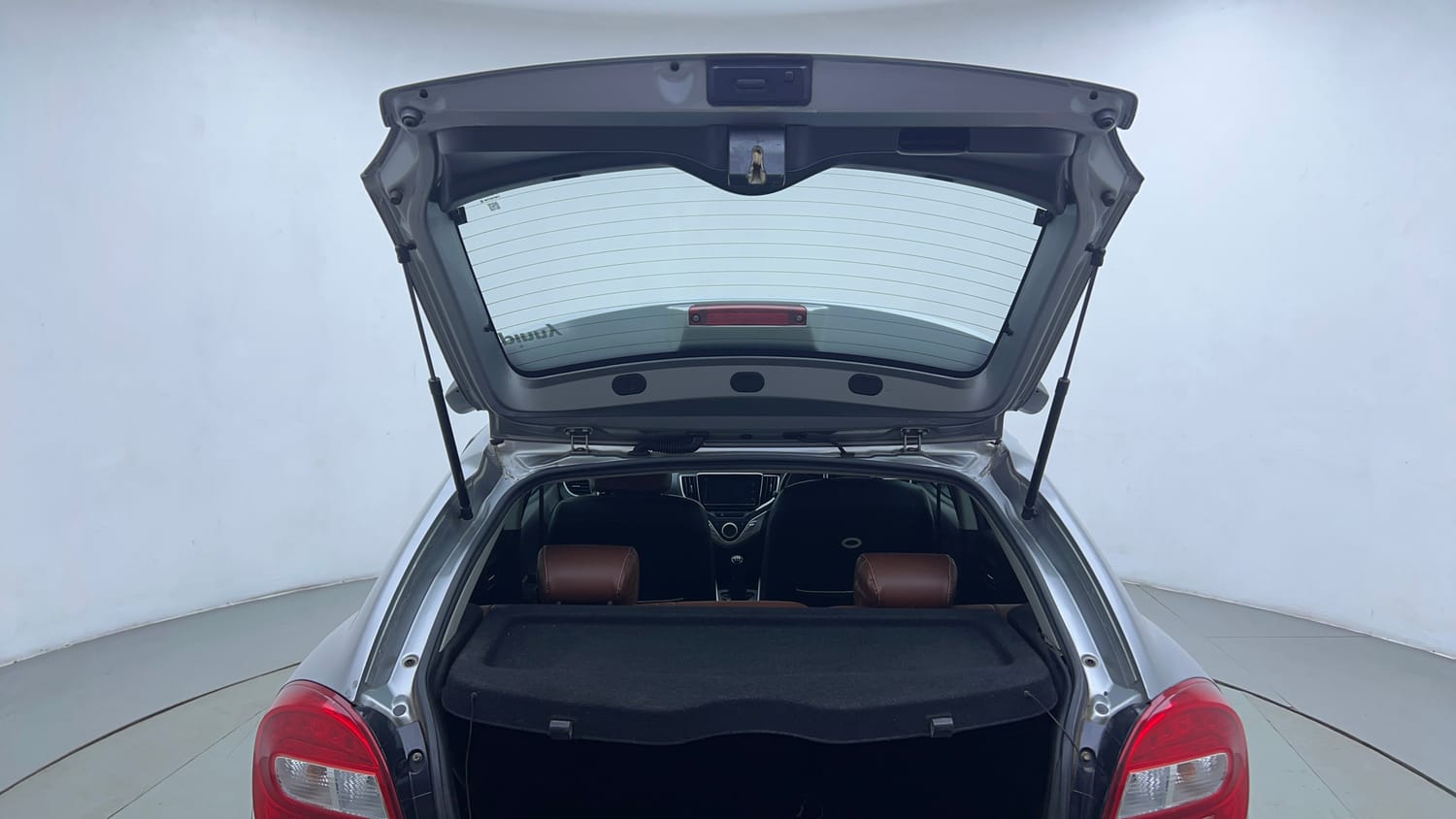 Used 2018 Maruti Suzuki Baleno Alpha 1.2 Petrol Manual interior DICKY DOOR OPEN VIEW