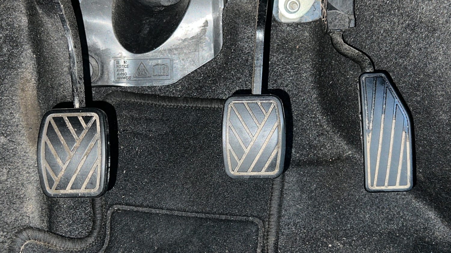 Used 2019 Maruti Suzuki Wagon R VXi 1.0 Petrol Manual interior PEDALS VIEW