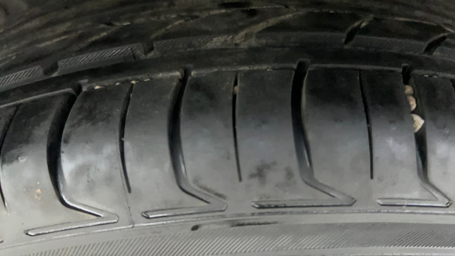 Used 2020 Hyundai Creta SX (O) 1.4 Turbo 7 DCT Petrol Automatic tyres RIGHT REAR TYRE TREAD VIEW