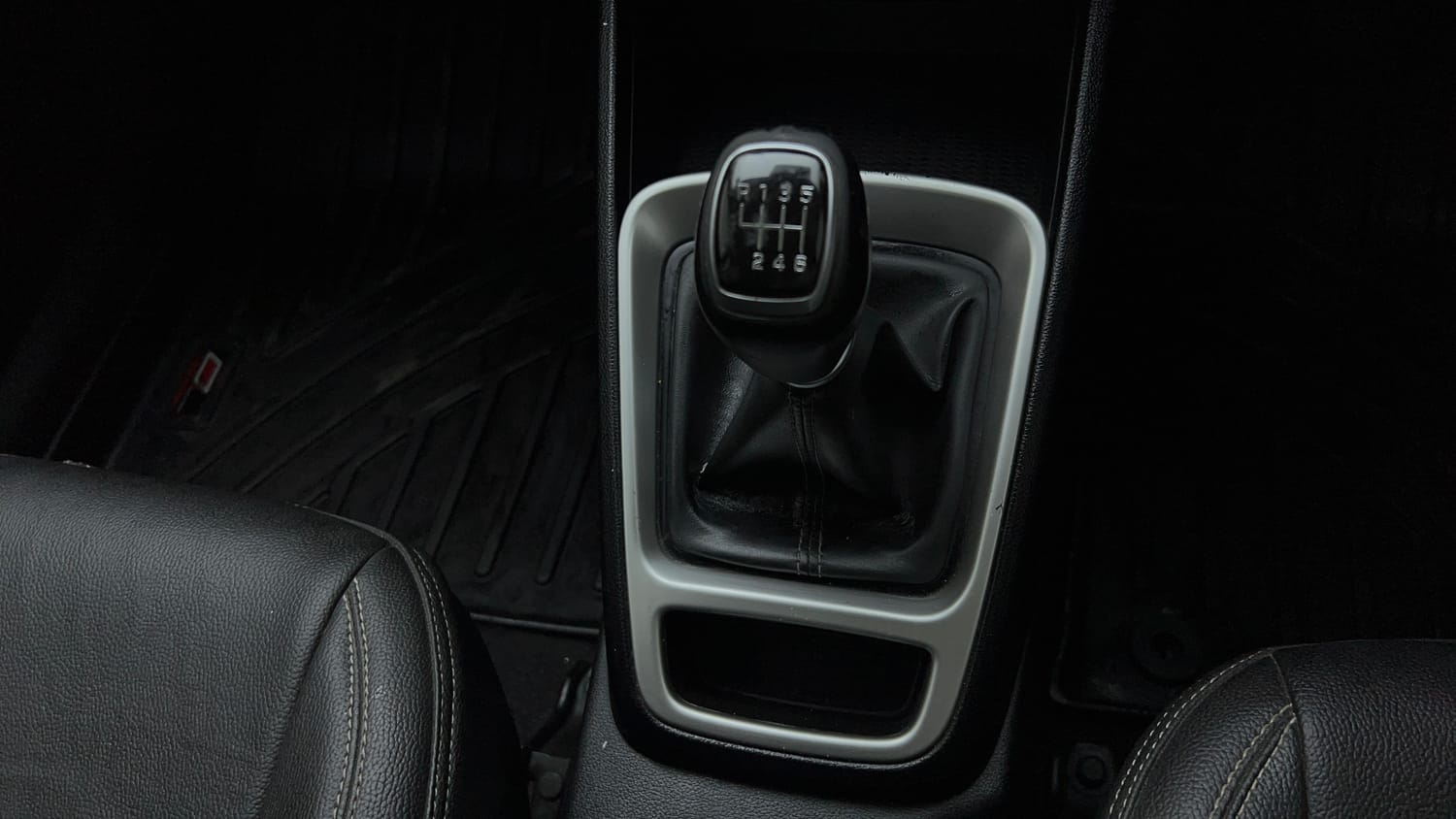 Used 2020 hyundai Venue SX 1.0 Turbo Petrol Petrol Manual interior GEAR  KNOB VIEW