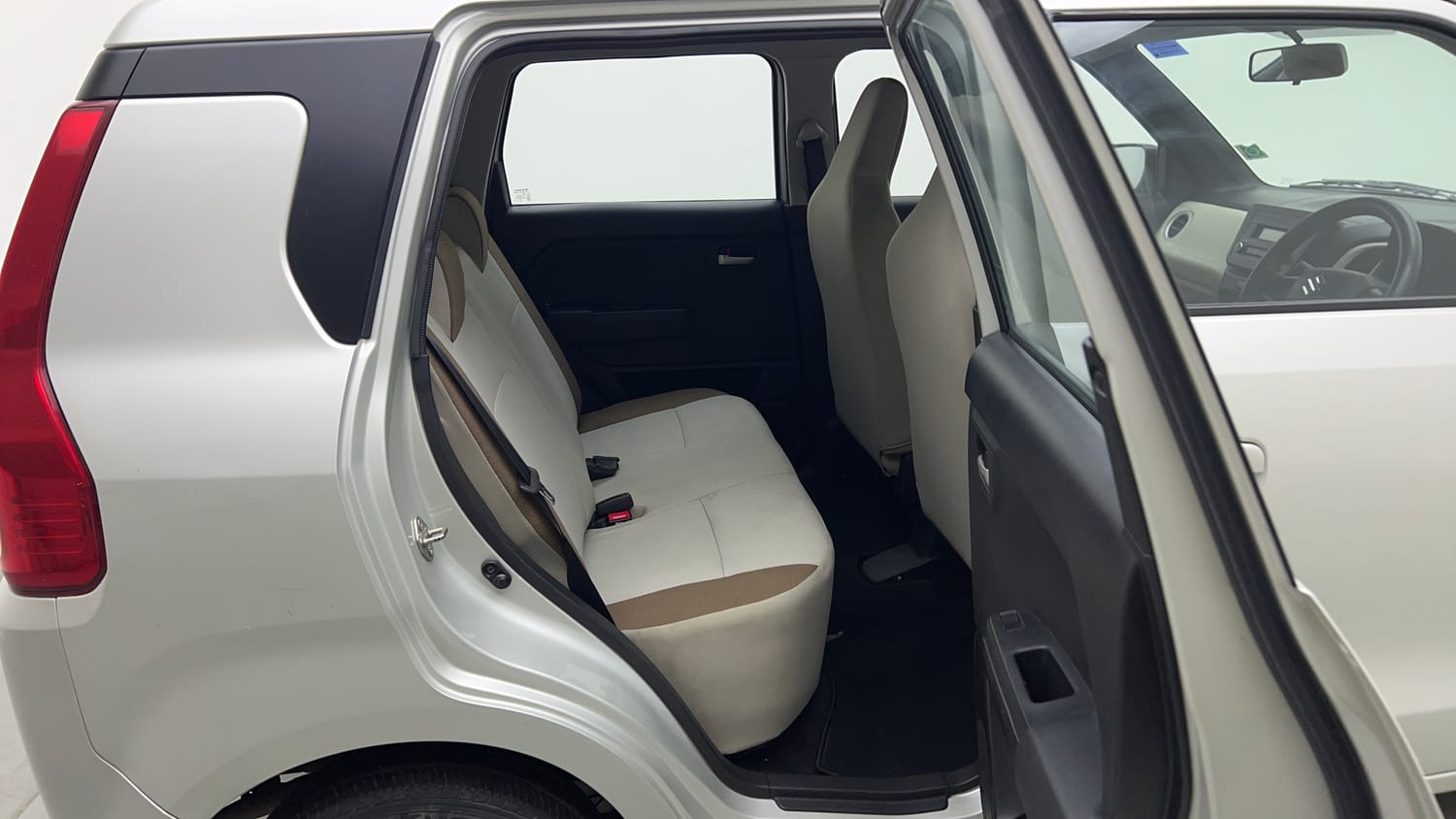 Used 2019 Maruti Suzuki Wagon R VXi 1.0 Petrol Manual interior RIGHT SIDE REAR DOOR CABIN VIEW