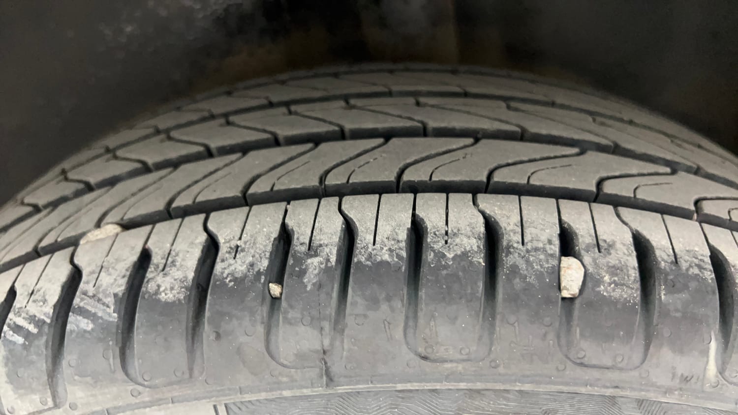 Used 2020 Volkswagen Polo Highline Plus 1.0L TSI Petrol Manual tyres LEFT REAR TYRE TREAD VIEW