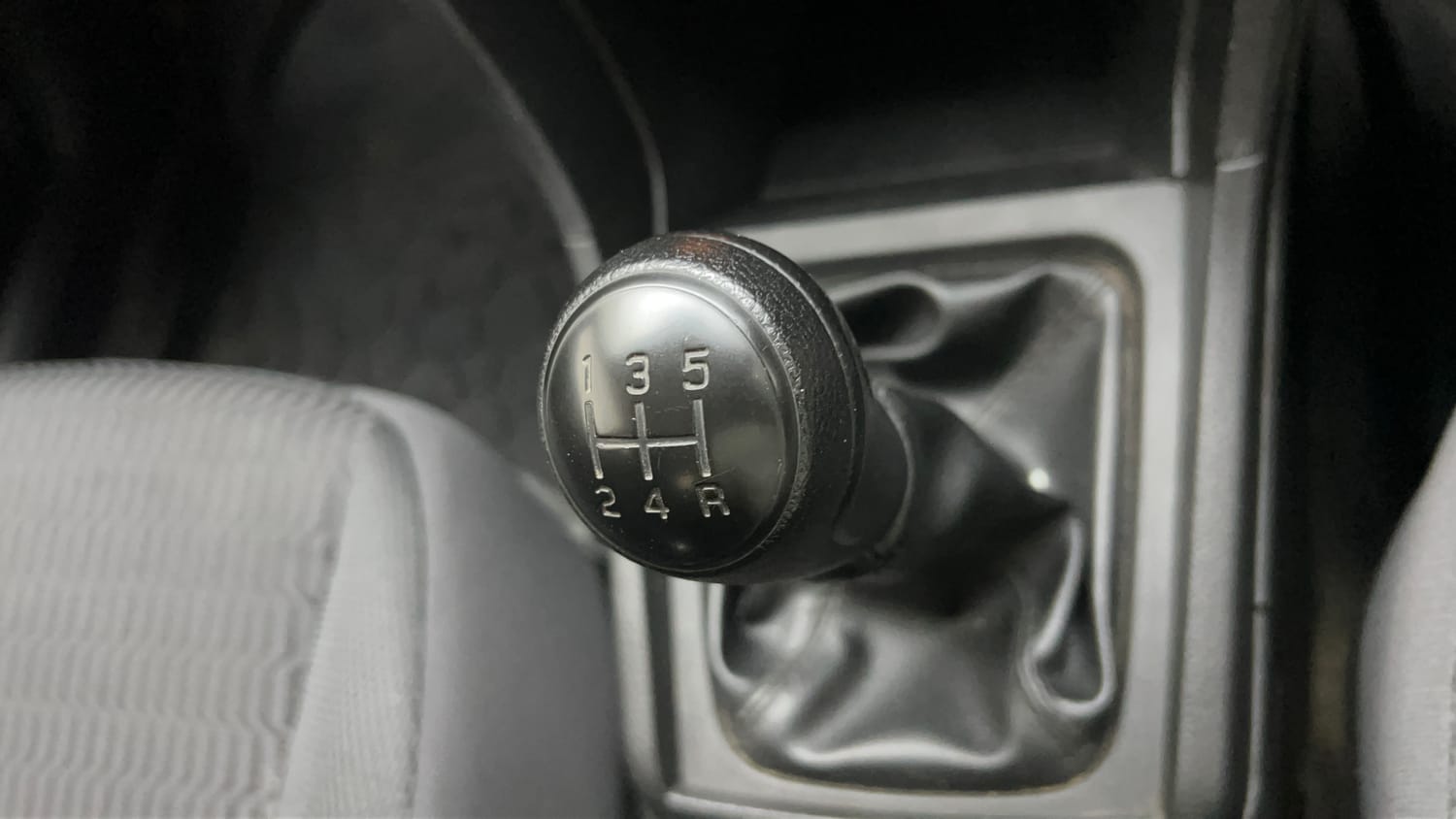 Used 2021 maruti-suzuki Vitara Brezza LXi Petrol Manual interior GEAR  KNOB VIEW