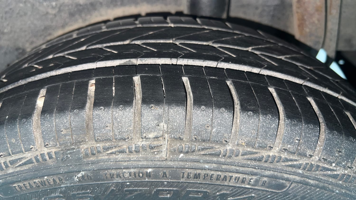 Used 2014 Maruti Suzuki Celerio VXi AMT Petrol Automatic tyres LEFT REAR TYRE TREAD VIEW