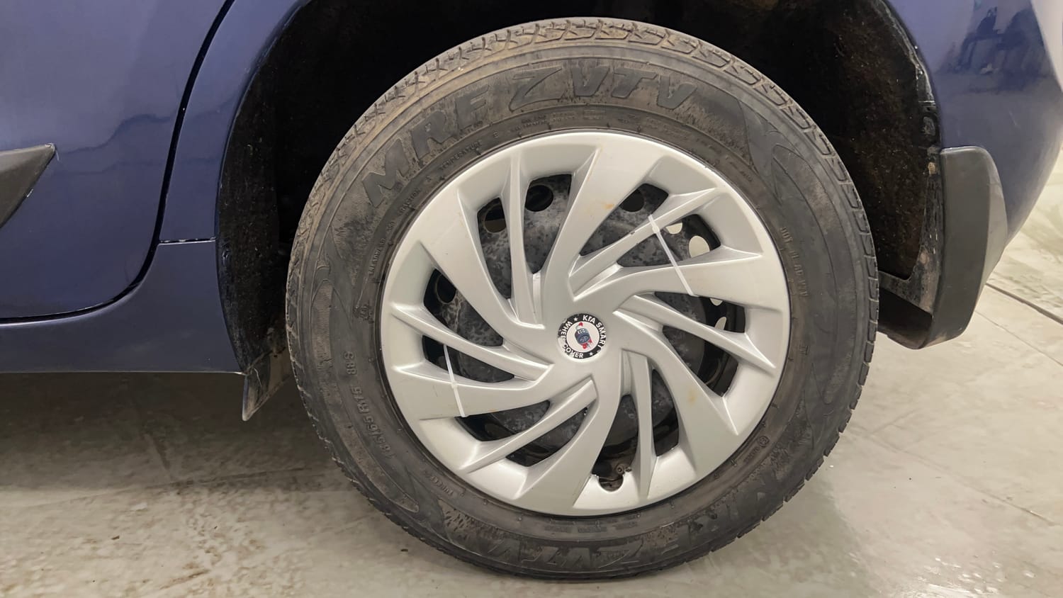 Used 2018 Maruti Suzuki Baleno Delta 1.2 Petrol Manual tyres LEFT REAR TYRE RIM VIEW