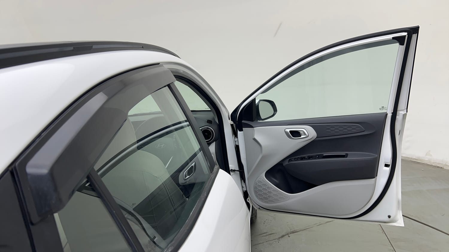 Used 2025 Hyundai Grand i10 Nios Sportz 1.2 Kappa VTVT Petrol Manual interior RIGHT FRONT DOOR OPEN VIEW