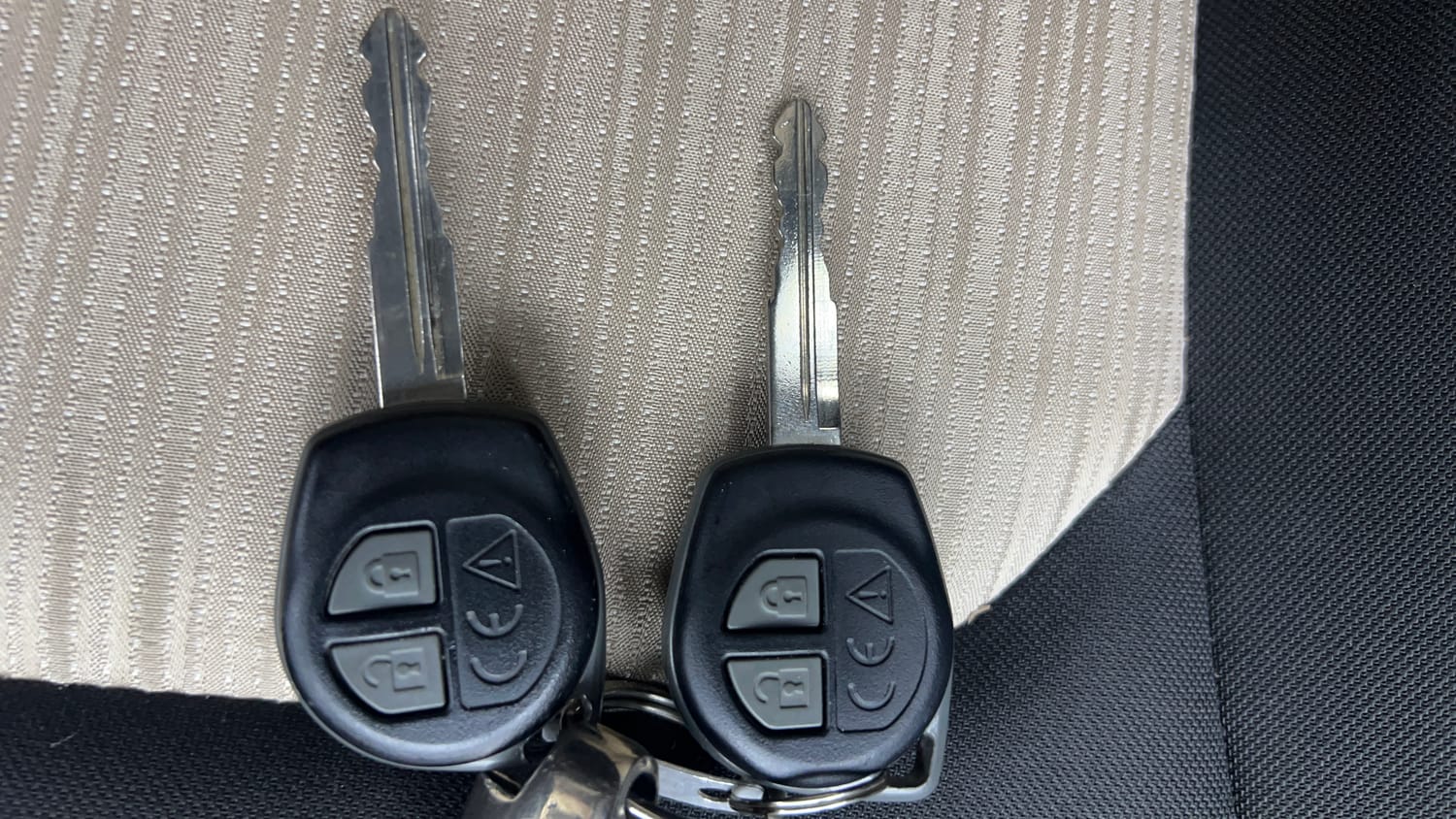 Used 2024 Toyota Glanza E Petrol Manual extra CAR KEY VIEW