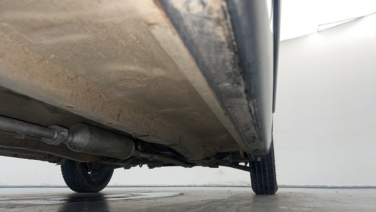 Used 2012 Maruti Suzuki Wagon R LXi Petrol Manual extra REAR RIGHT UNDERBODY VIEW