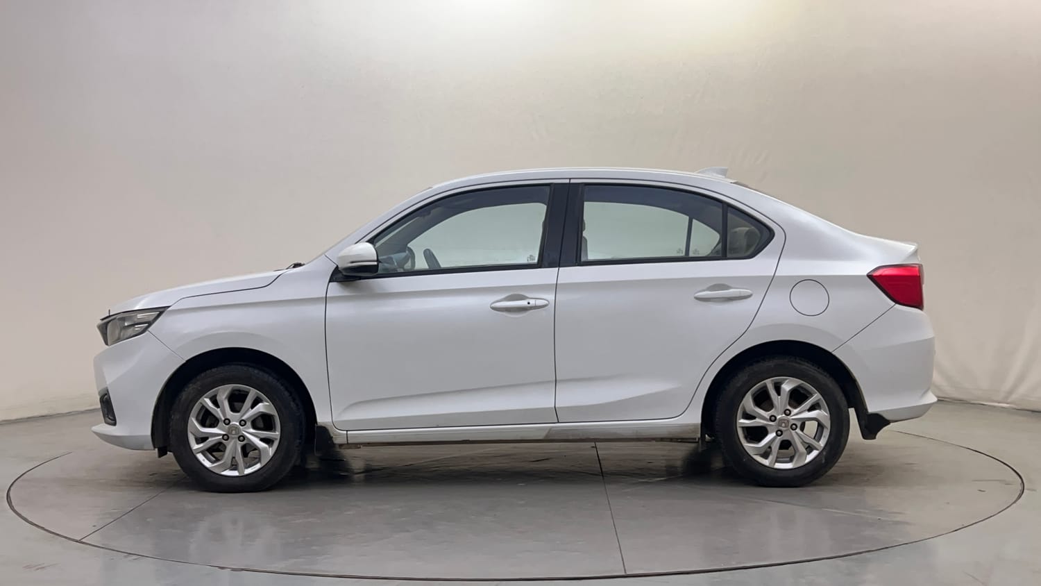 Used 2020 Honda Amaze 1.2 VX CVT Petrol Petrol Automatic exterior LEFT SIDE VIEW