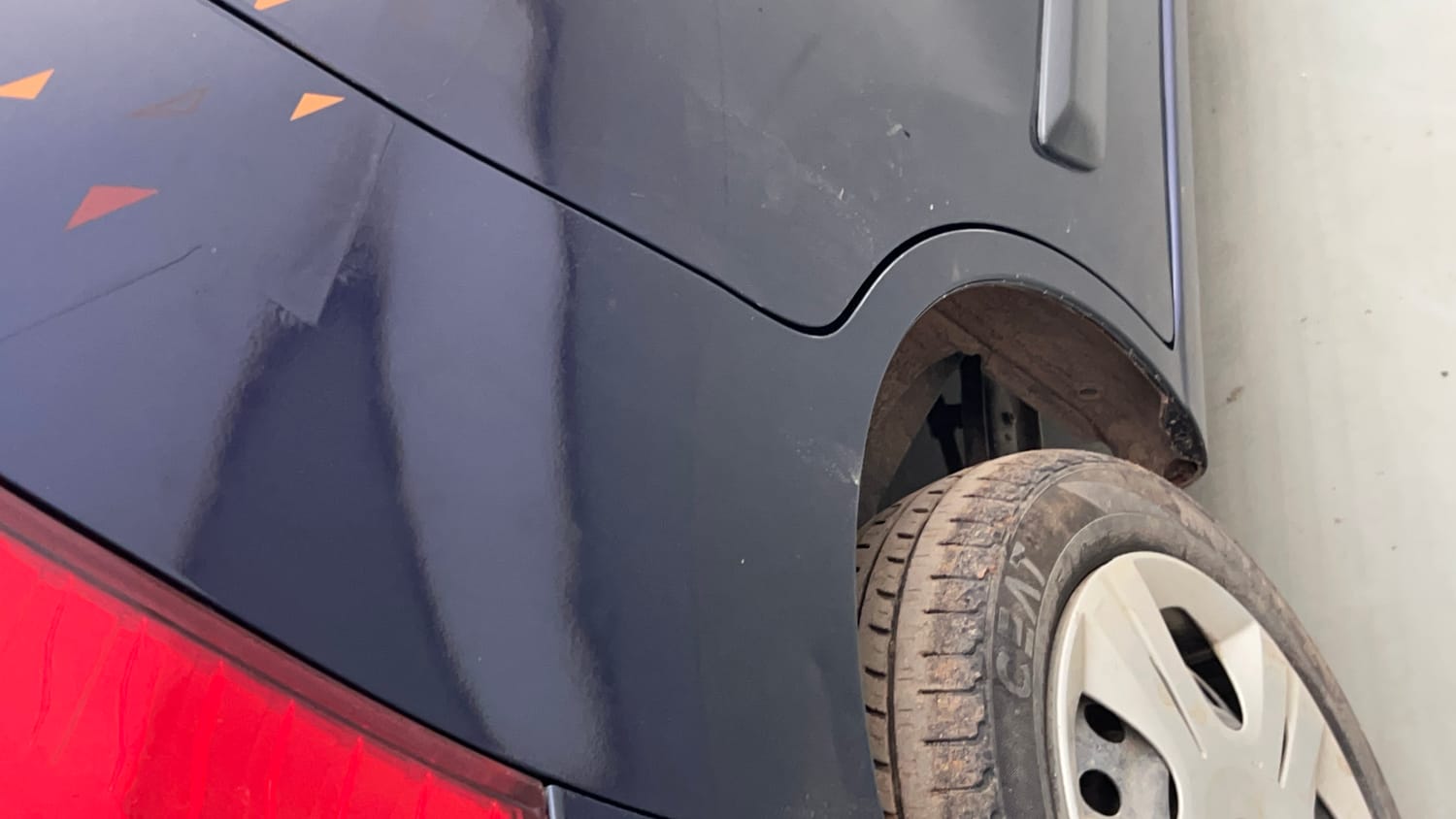 Used 2019 Maruti Suzuki Wagon R 1.0 VXI AMT Petrol Automatic dents MINOR DENT