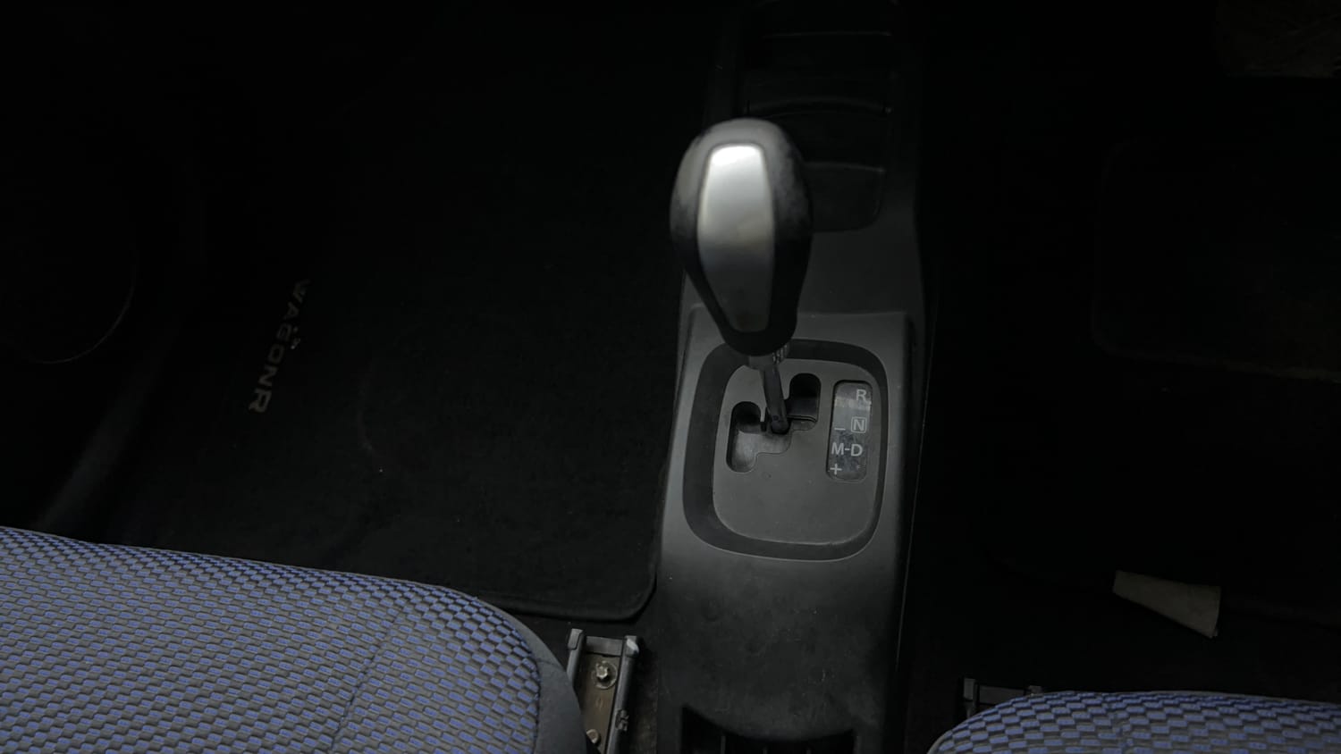 Used 2015 Maruti Suzuki Wagon R 1.0 VXI AMT Petrol Automatic interior GEAR  KNOB VIEW