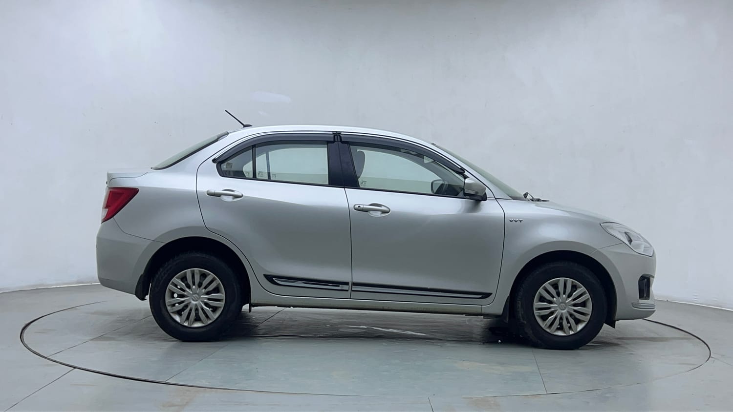 Used 2019 Maruti Suzuki Dzire VXi AMT Petrol Automatic exterior RIGHT SIDE VIEW