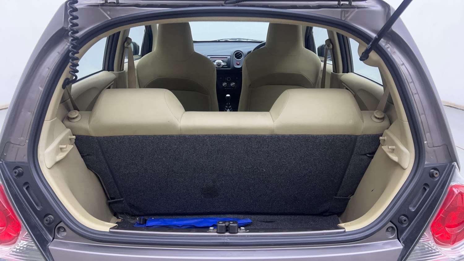 Used 2014 Honda Brio S MT Petrol Manual interior DICKY INSIDE VIEW