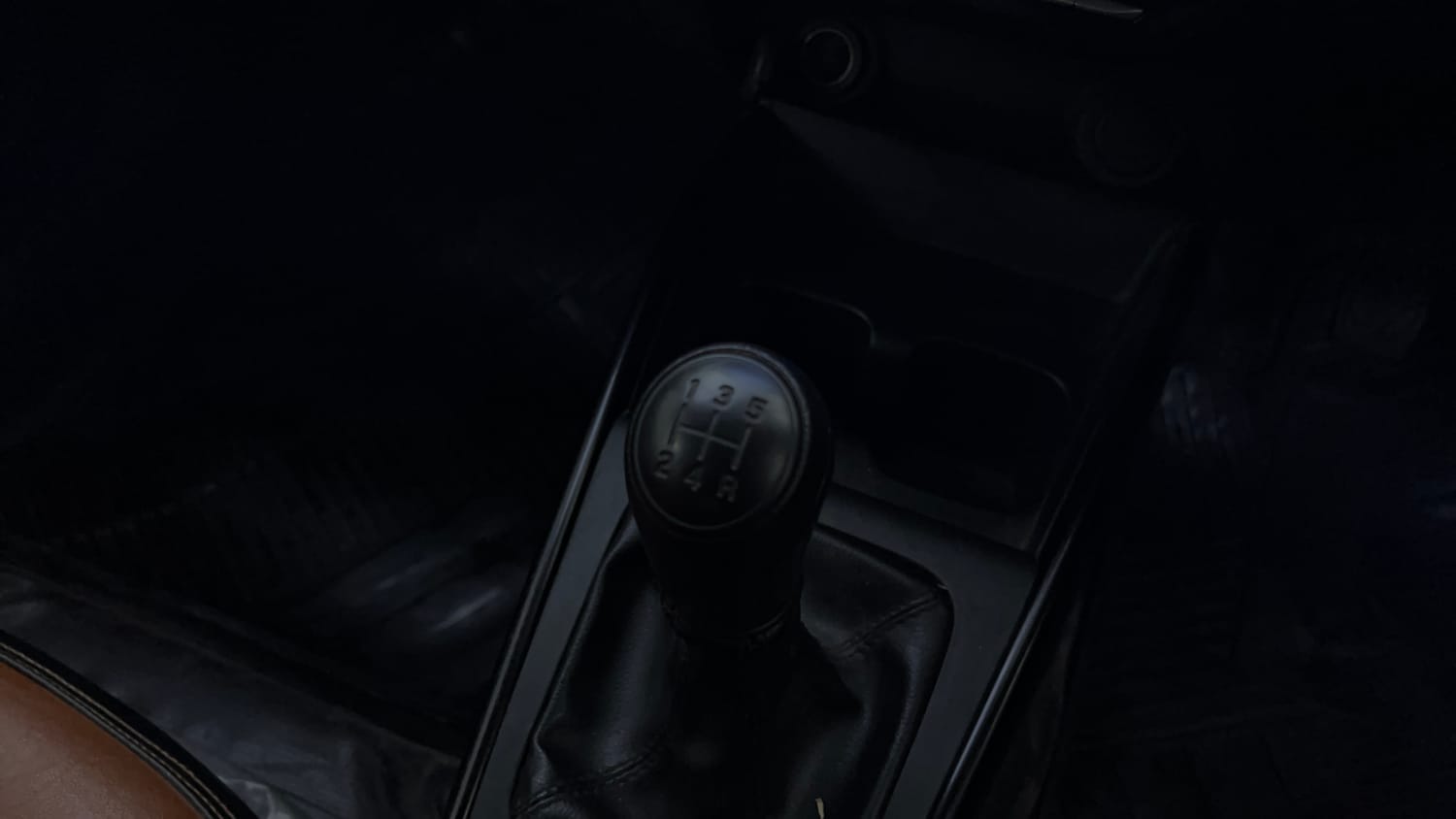 Used 2025 Toyota Glanza E Petrol Manual interior GEAR  KNOB VIEW