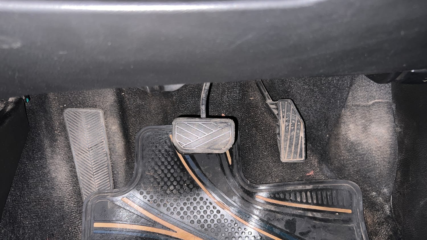 Used 2017 Maruti Suzuki Baleno Zeta 1.2 AT Petrol Automatic interior PEDALS VIEW
