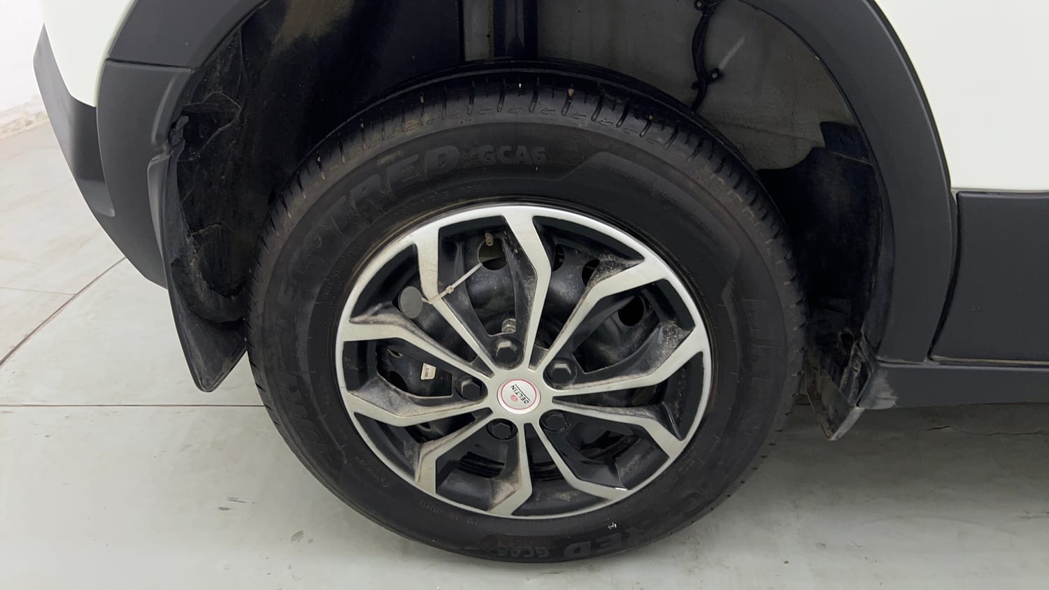 Used 2026 Tata Punch Pure + Petrol Manual tyres RIGHT REAR TYRE RIM VIEW