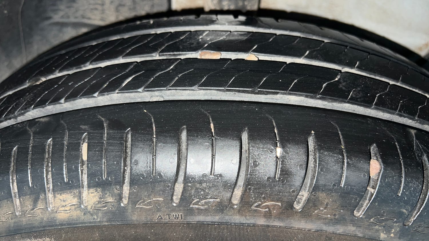 Used 2026 Tata Punch Pure + Petrol Manual tyres RIGHT REAR TYRE TREAD VIEW