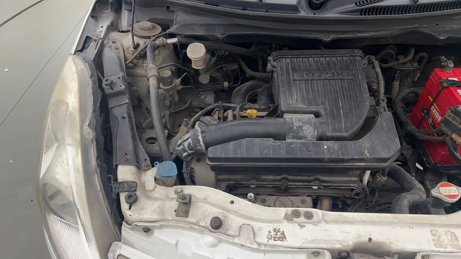 Used 2015 Maruti Suzuki Swift VXi Petrol Manual engine ENGINE RIGHT SIDE VIEW
