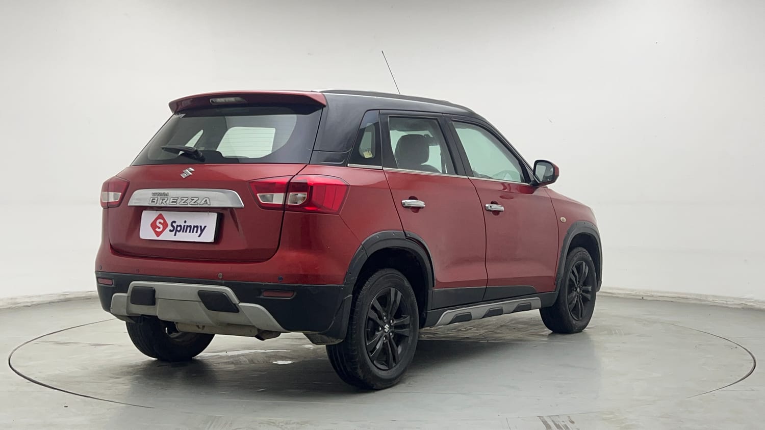 Used 2018 Maruti Suzuki Vitara Brezza [2016-2020] VDi Diesel Manual exterior RIGHT REAR CORNER VIEW