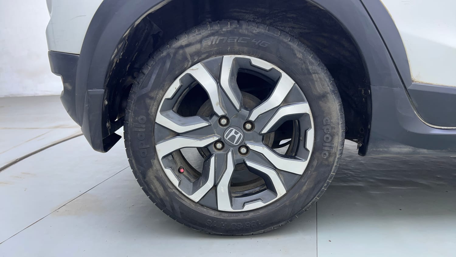 Used 2018 Honda WR-V VX MT Diesel Diesel Manual tyres RIGHT REAR TYRE RIM VIEW