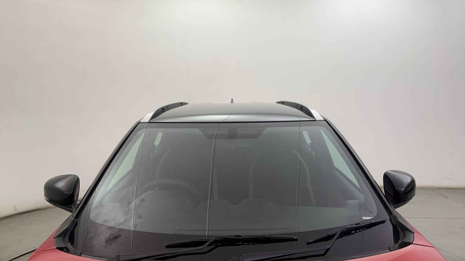 Used 2023 Nissan Magnite XV Petrol Manual exterior FRONT WINDSHIELD VIEW