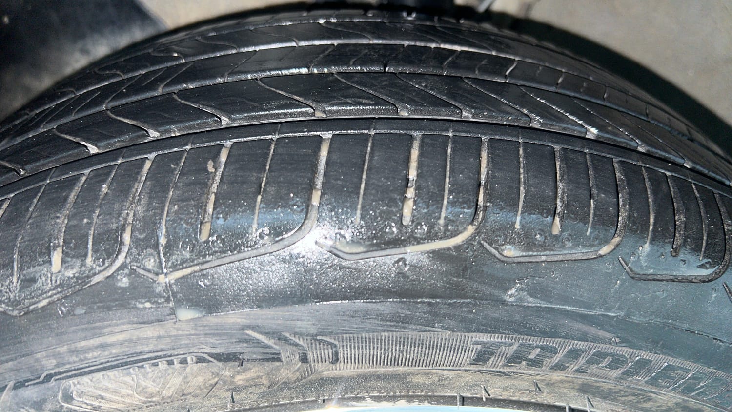 Used 2016 Hyundai i20 Active 1.2 SX Petrol Manual tyres LEFT FRONT TYRE TREAD VIEW