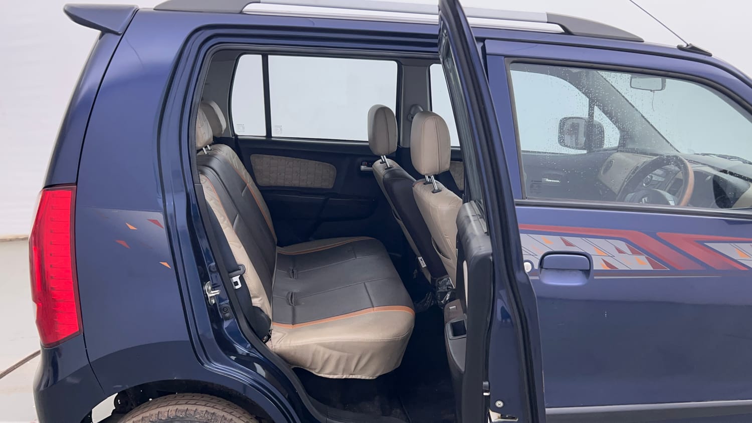 Used 2019 Maruti Suzuki Wagon R 1.0 VXI AMT Petrol Automatic interior RIGHT SIDE REAR DOOR CABIN VIEW