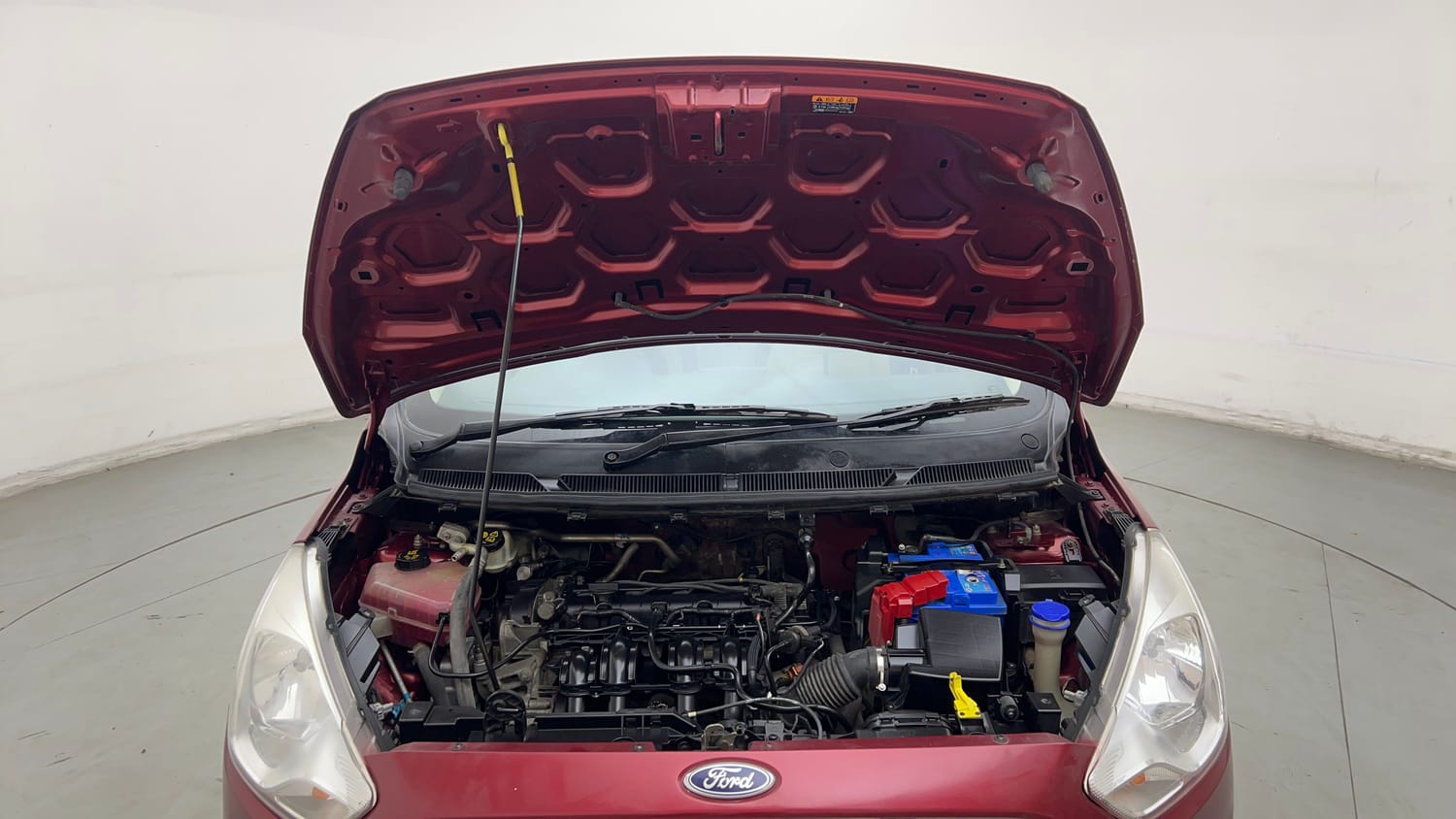 Used 2015 Ford Figo Aspire Trend 1.2 Ti-VCT Petrol Manual engine ENGINE & BONNET OPEN FRONT VIEW