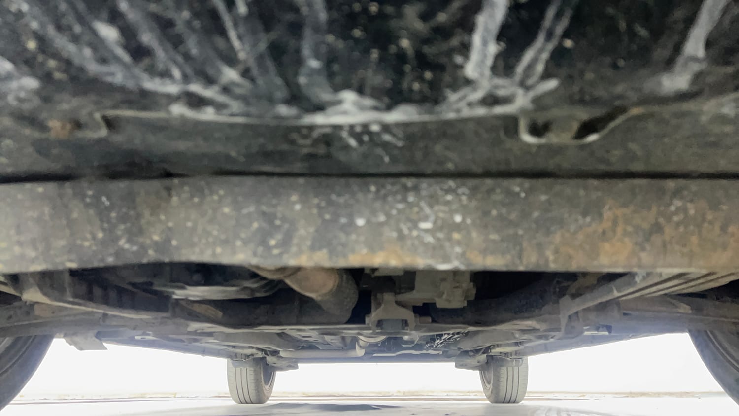 Used 2022 Tata Altroz XZ Plus Petrol Dark Edition Petrol Manual extra FRONT LEFT UNDERBODY VIEW