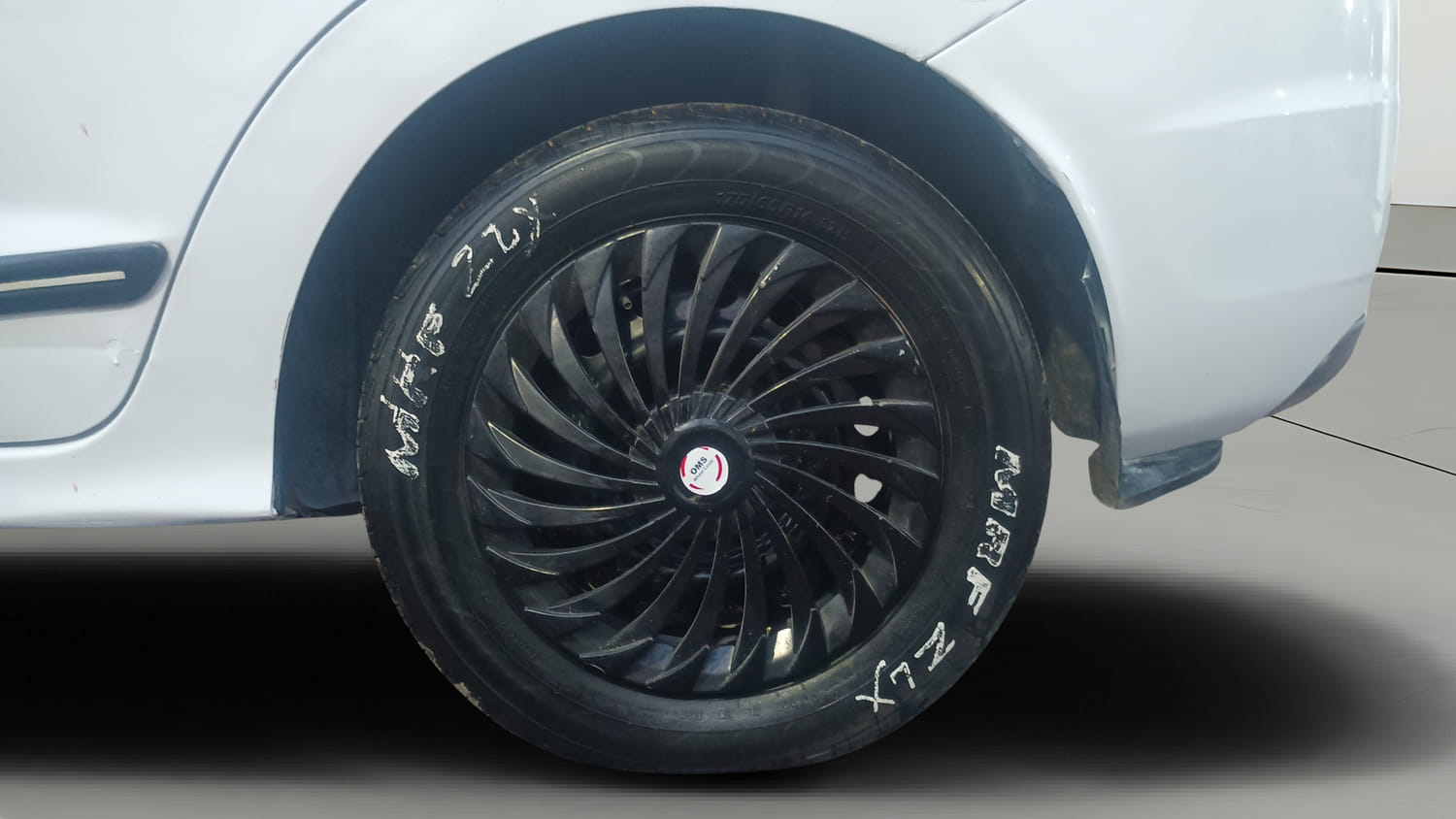 Used 2016 Ford Figo Aspire Trend 1.5 TDCi Diesel Manual tyres LEFT REAR TYRE RIM VIEW